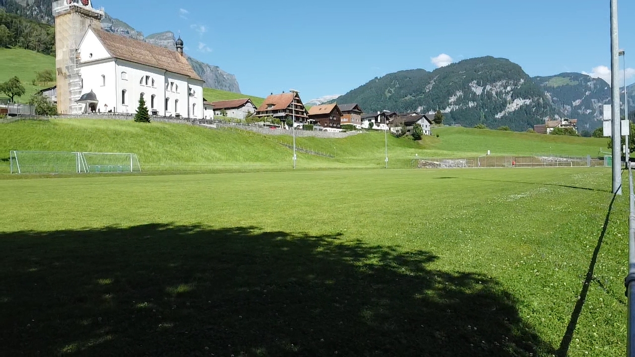 Mehrzweckhalle Stumpenmatt Fussballplatz Widmen